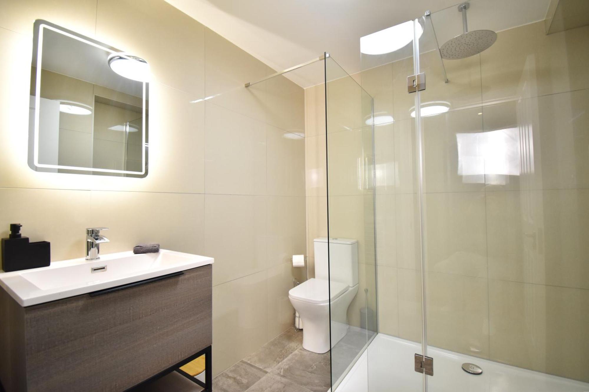 Stunning 2 Bed Apartment لندن المظهر الخارجي الصورة